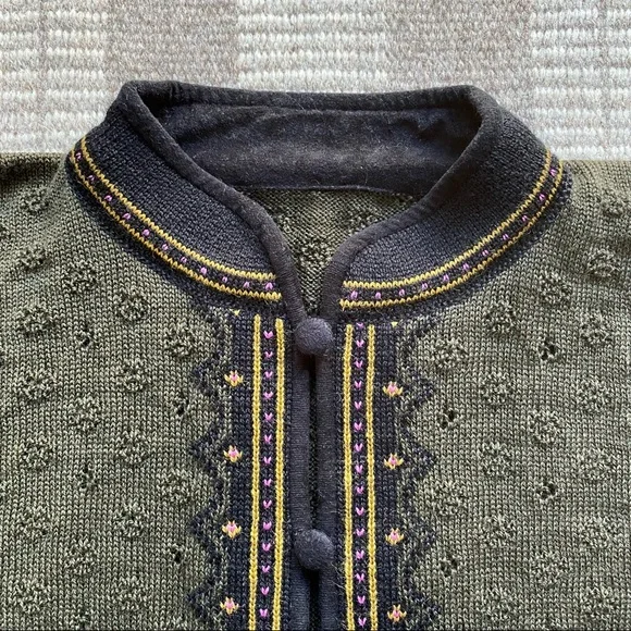 DALE OF NORWAY Olive and Violet Embroidered Cardigan,size Large - Picture 6 of 8
